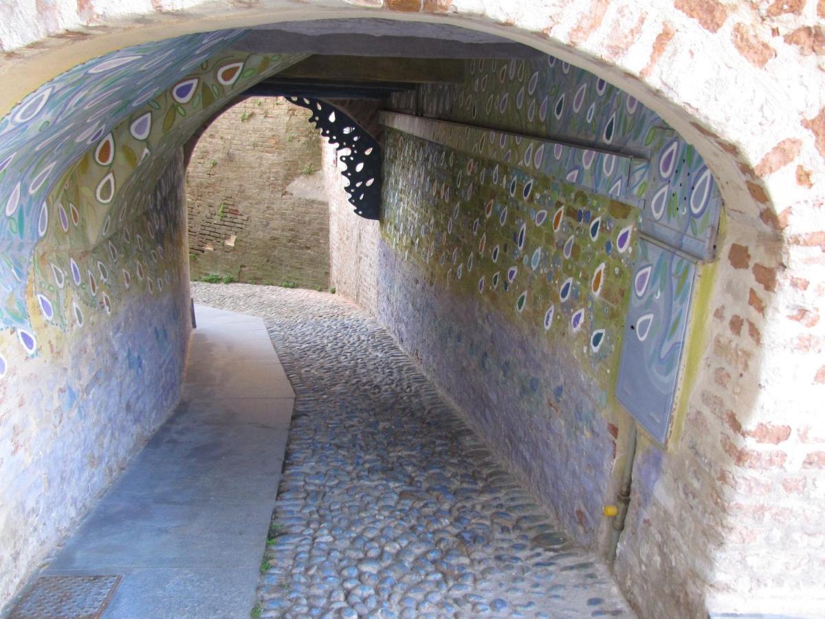 Alla Torre - Nel Cuore Del Borgo Storico Castagnole delle Lanze Ngoại thất bức ảnh